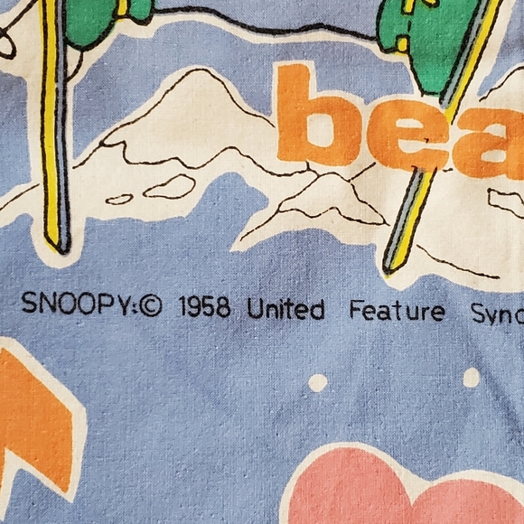 Vintage 1958 Snoopy Winter Sports Flat Bed Sheet Fabric Twin - Picture 9 of 10